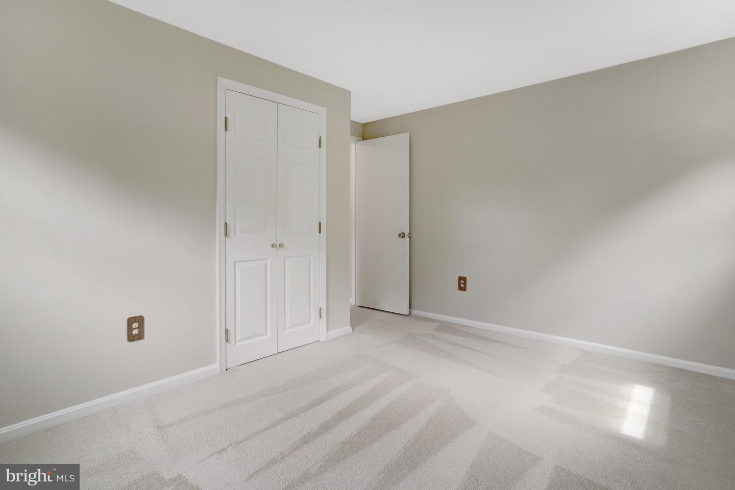 7716 CARRLEIGH PKWY, SPRINGFIELD, Virginia 22152, 6 Bedrooms Bedrooms, ,3 BathroomsBathrooms,Residential,For sale,7716 CARRLEIGH PKWY,VAFX2236430 MLS # VAFX2236430