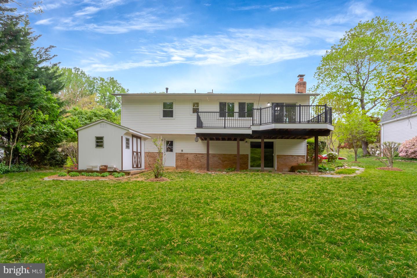 7716 CARRLEIGH PKWY, SPRINGFIELD, Virginia 22152, 6 Bedrooms Bedrooms, ,3 BathroomsBathrooms,Residential,For sale,7716 CARRLEIGH PKWY,VAFX2236430 MLS # VAFX2236430