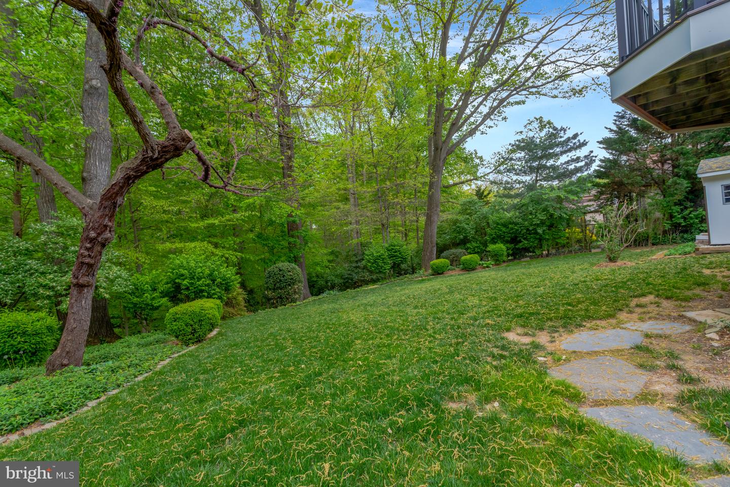 7716 CARRLEIGH PKWY, SPRINGFIELD, Virginia 22152, 6 Bedrooms Bedrooms, ,3 BathroomsBathrooms,Residential,For sale,7716 CARRLEIGH PKWY,VAFX2236430 MLS # VAFX2236430