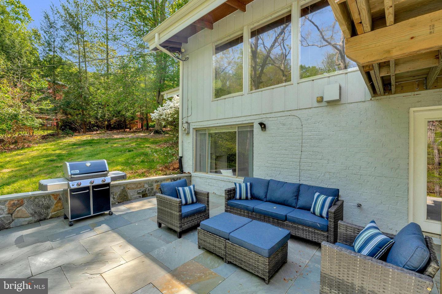 10611 ALLENWOOD LN, GREAT FALLS, Virginia 22066, 6 Bedrooms Bedrooms, ,4 BathroomsBathrooms,Residential,For sale,10611 ALLENWOOD LN,VAFX2236462 MLS # VAFX2236462
