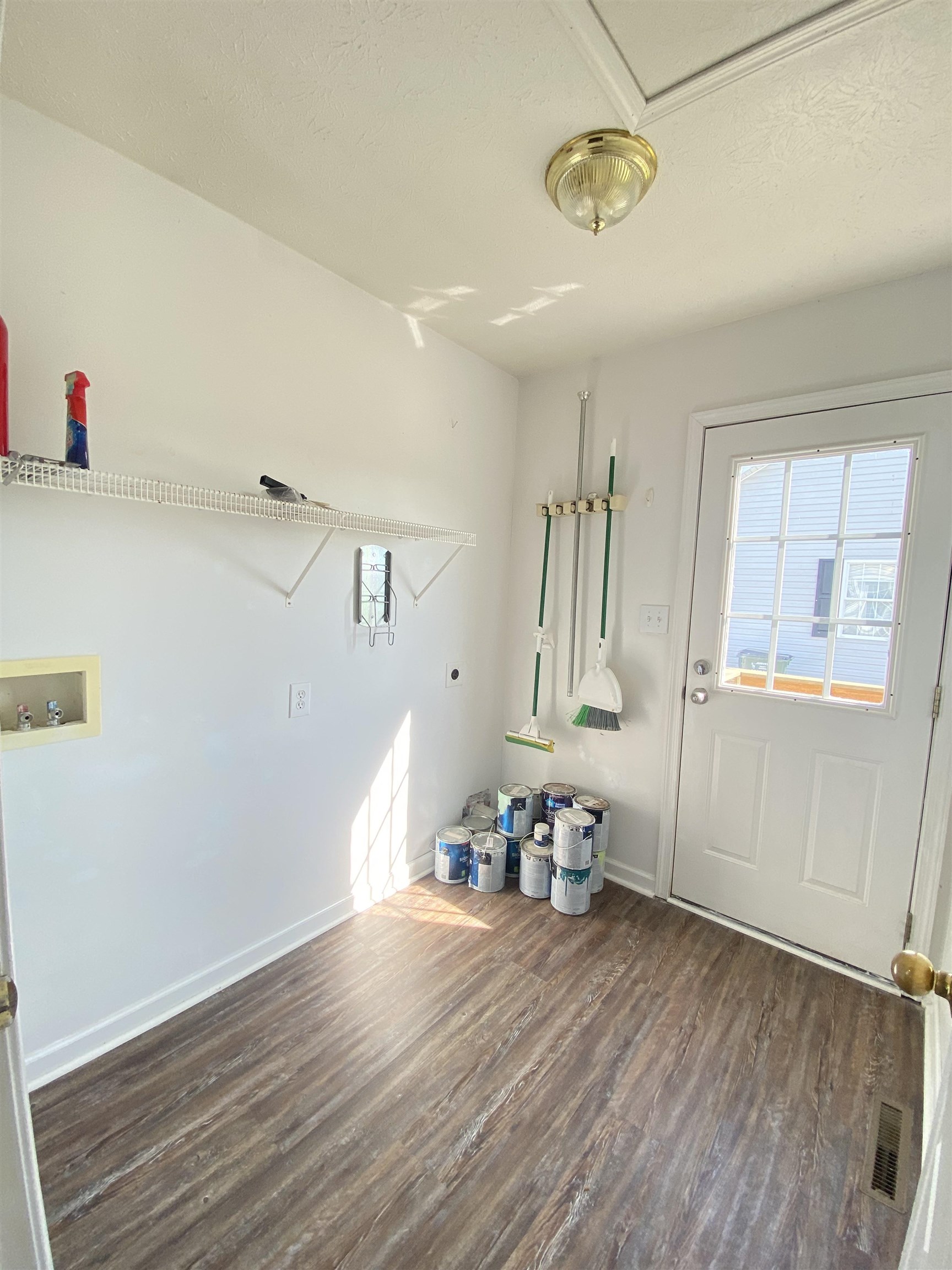 44 SUGAR MILL LN, WEYERS CAVE, Virginia 24486, 3 Bedrooms Bedrooms, ,2 BathroomsBathrooms,Residential,44 SUGAR MILL LN,664049 MLS # 664049
