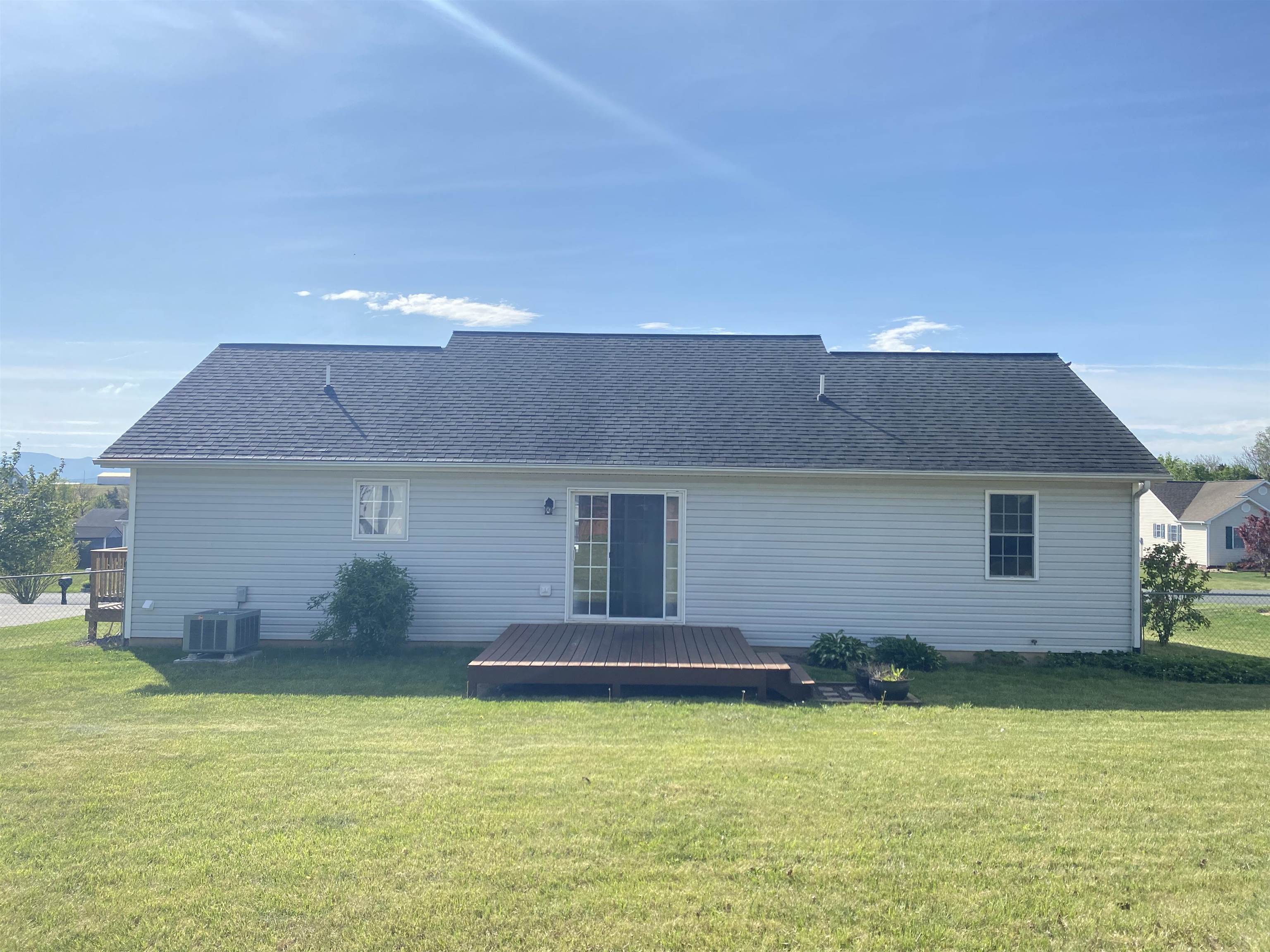 44 SUGAR MILL LN, WEYERS CAVE, Virginia 24486, 3 Bedrooms Bedrooms, ,2 BathroomsBathrooms,Residential,44 SUGAR MILL LN,664049 MLS # 664049