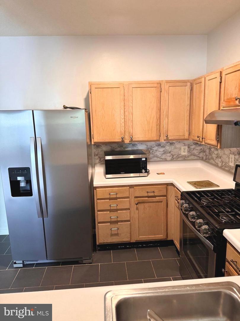 14305 GRAPE HOLLY GRV #25, CENTREVILLE, Virginia 20121, 2 Bedrooms Bedrooms, ,2 BathroomsBathrooms,Residential,For sale,14305 GRAPE HOLLY GRV #25,VAFX2236482 MLS # VAFX2236482