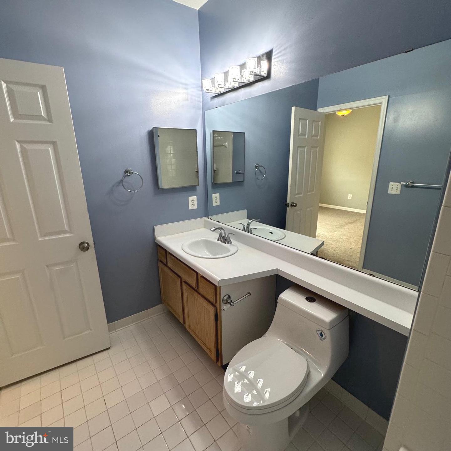 14305 GRAPE HOLLY GRV #25, CENTREVILLE, Virginia 20121, 2 Bedrooms Bedrooms, ,2 BathroomsBathrooms,Residential,For sale,14305 GRAPE HOLLY GRV #25,VAFX2236482 MLS # VAFX2236482