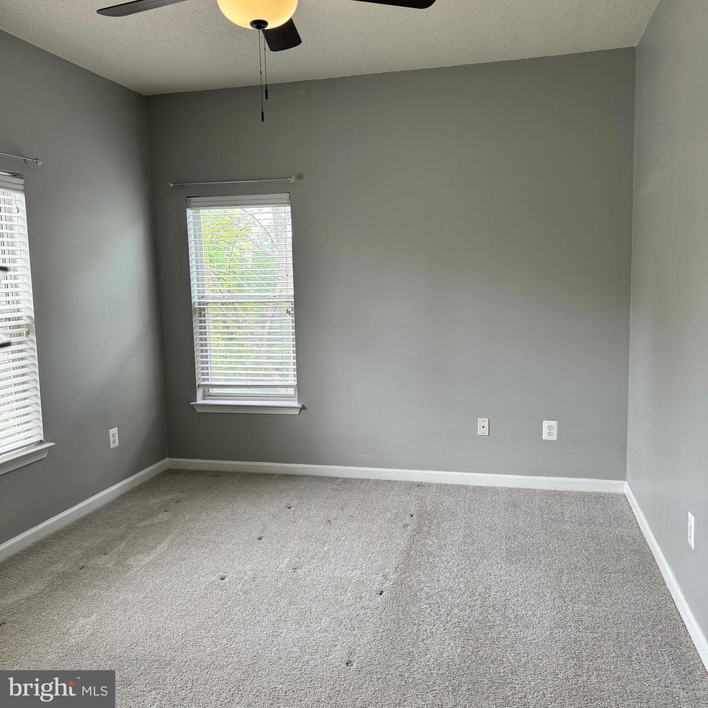 14305 GRAPE HOLLY GRV #25, CENTREVILLE, Virginia 20121, 2 Bedrooms Bedrooms, ,2 BathroomsBathrooms,Residential,For sale,14305 GRAPE HOLLY GRV #25,VAFX2236482 MLS # VAFX2236482