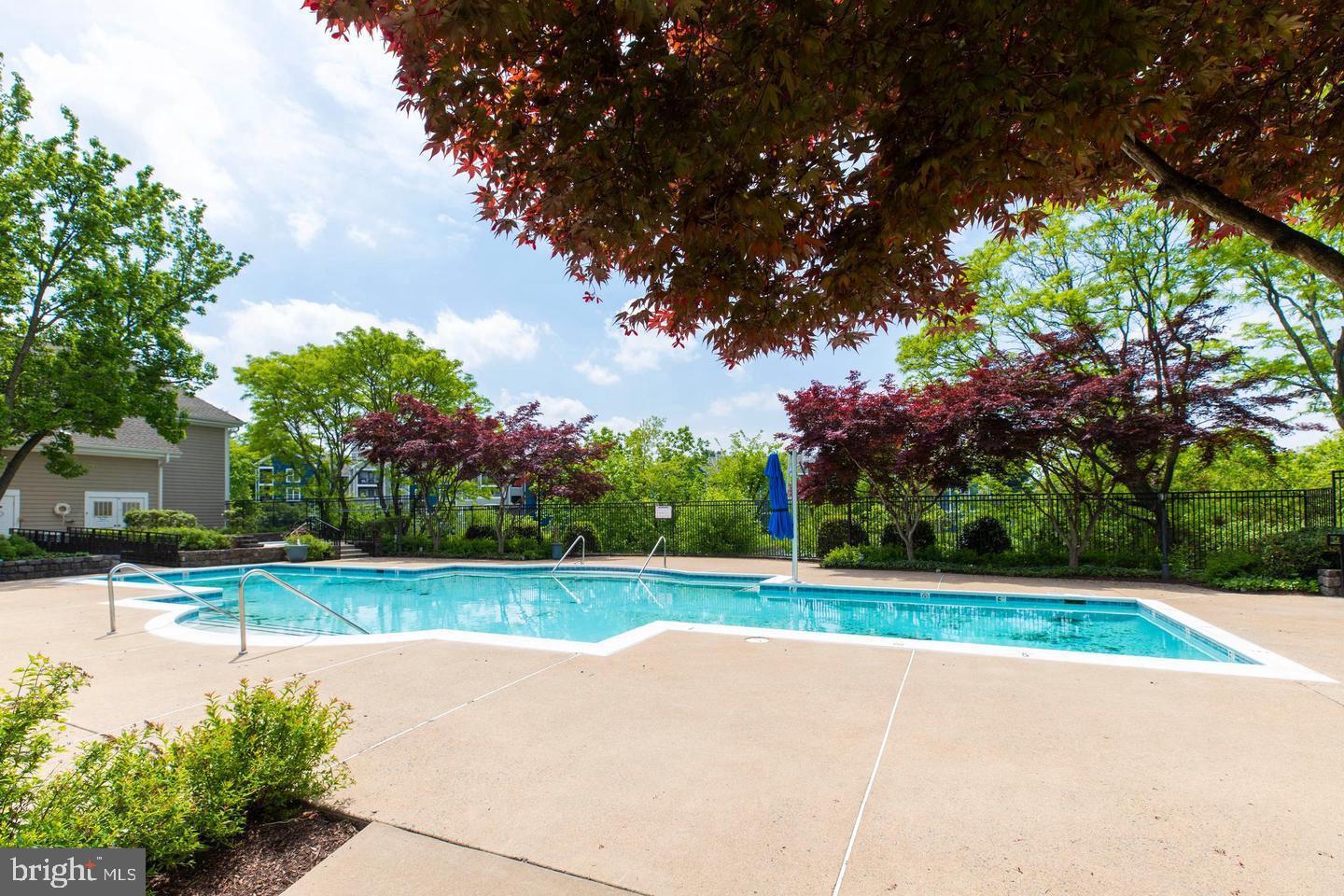 14305 GRAPE HOLLY GRV #25, CENTREVILLE, Virginia 20121, 2 Bedrooms Bedrooms, ,2 BathroomsBathrooms,Residential,For sale,14305 GRAPE HOLLY GRV #25,VAFX2236482 MLS # VAFX2236482