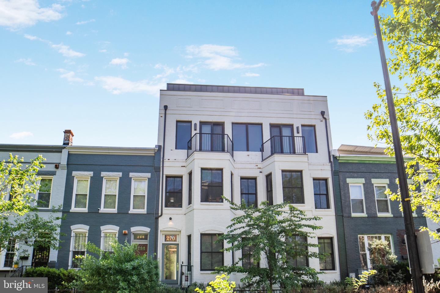 270 15TH ST SE #301, WASHINGTON, District Of Columbia 20003, 2 Bedrooms Bedrooms, ,2 BathroomsBathrooms,Residential,For sale,270 15TH ST SE #301,DCDC2197350 MLS # DCDC2197350