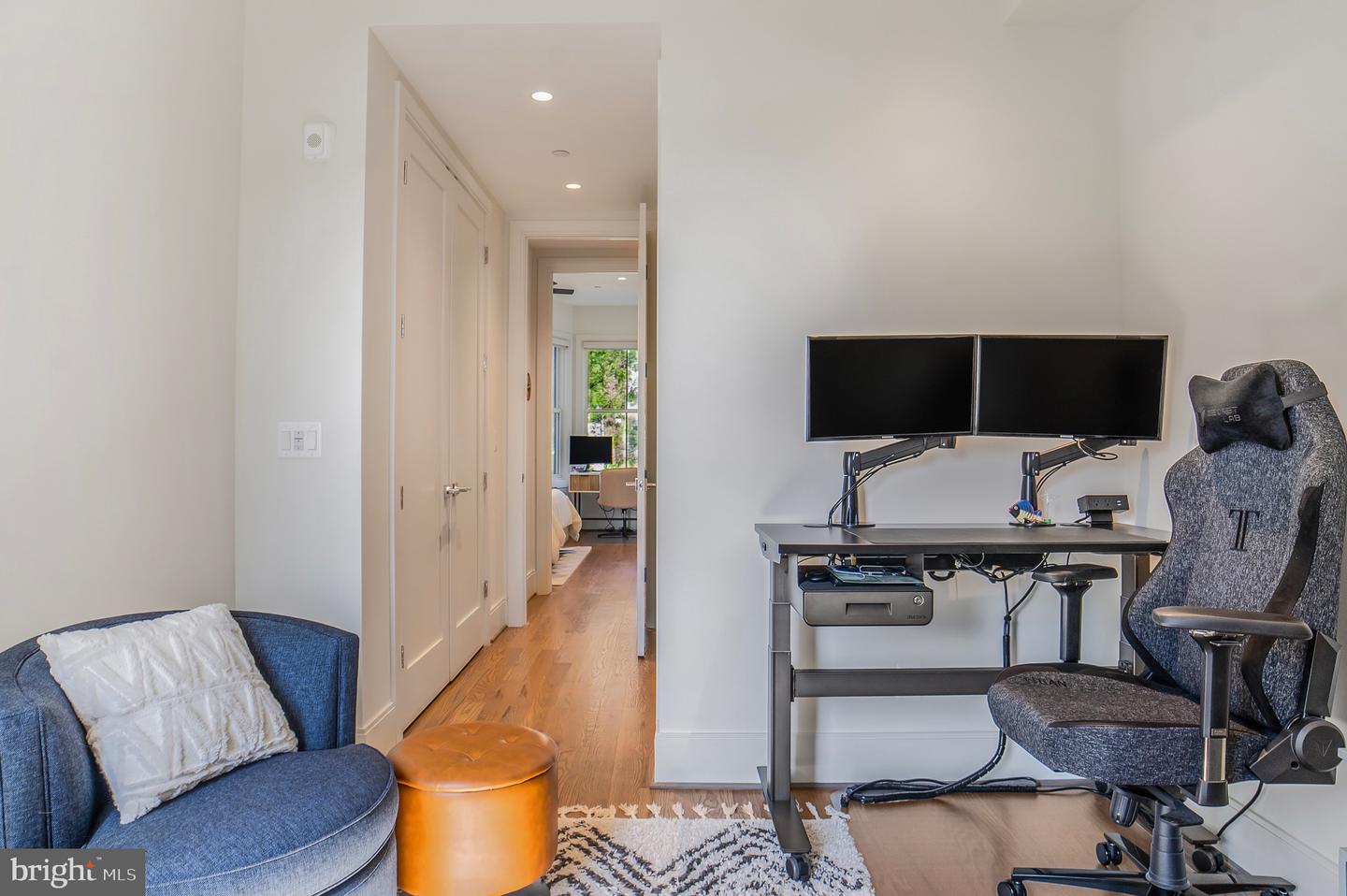 270 15TH ST SE #301, WASHINGTON, District Of Columbia 20003, 2 Bedrooms Bedrooms, ,2 BathroomsBathrooms,Residential,For sale,270 15TH ST SE #301,DCDC2197350 MLS # DCDC2197350