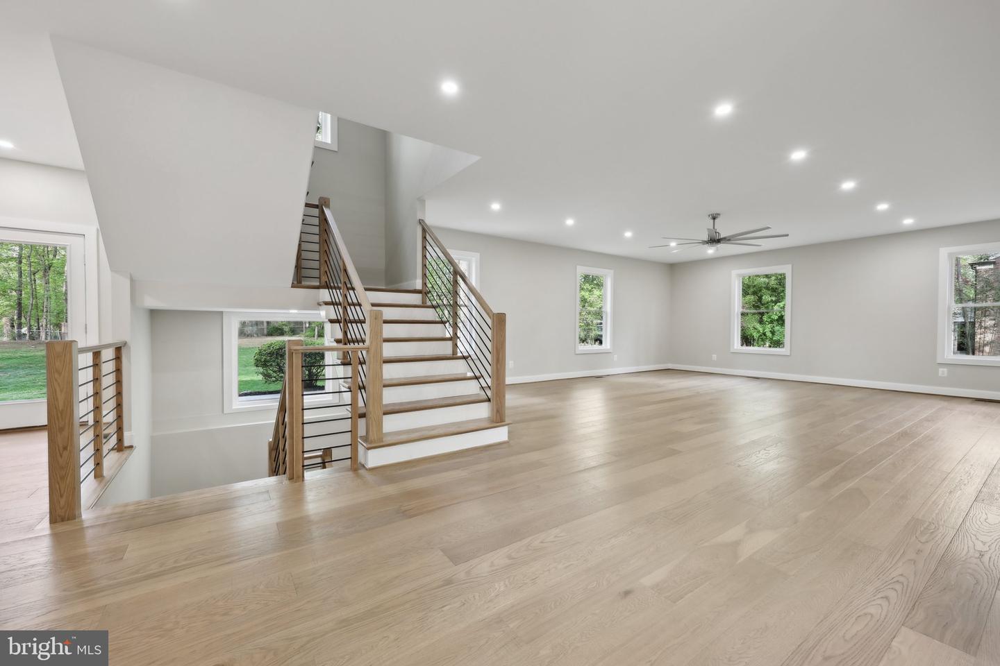 11336 VALE RD, OAKTON, Virginia 22124, 4 Bedrooms Bedrooms, ,5 BathroomsBathrooms,Residential,For sale,11336 VALE RD,VAFX2236532 MLS # VAFX2236532