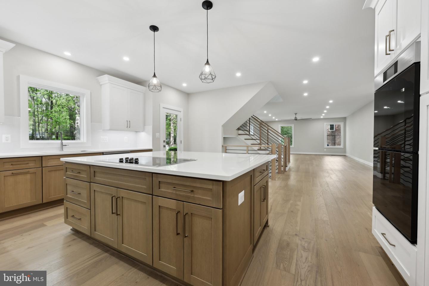 11336 VALE RD, OAKTON, Virginia 22124, 4 Bedrooms Bedrooms, ,5 BathroomsBathrooms,Residential,For sale,11336 VALE RD,VAFX2236532 MLS # VAFX2236532