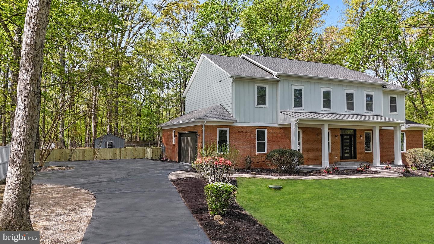 11336 VALE RD, OAKTON, Virginia 22124, 4 Bedrooms Bedrooms, ,5 BathroomsBathrooms,Residential,For sale,11336 VALE RD,VAFX2236532 MLS # VAFX2236532