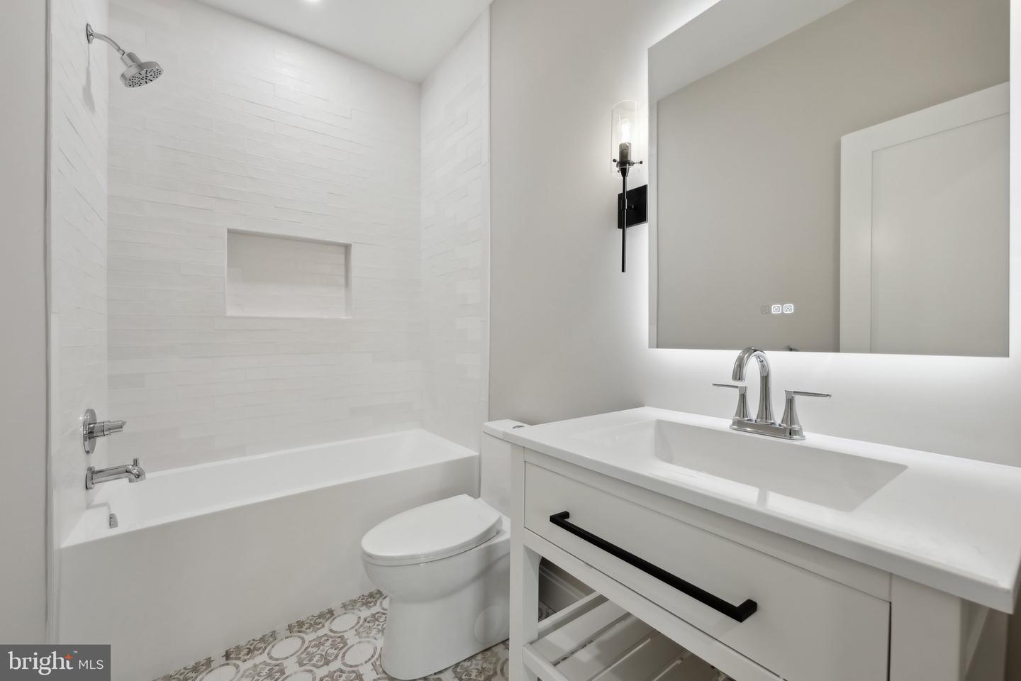11336 VALE RD, OAKTON, Virginia 22124, 4 Bedrooms Bedrooms, ,5 BathroomsBathrooms,Residential,For sale,11336 VALE RD,VAFX2236532 MLS # VAFX2236532