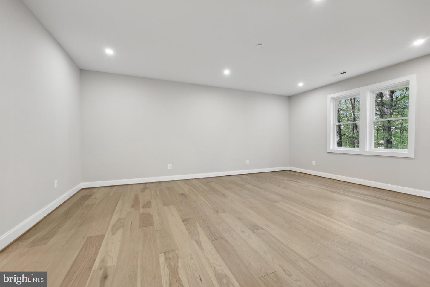 11336 VALE RD, OAKTON, Virginia 22124, 4 Bedrooms Bedrooms, ,5 BathroomsBathrooms,Residential,For sale,11336 VALE RD,VAFX2236532 MLS # VAFX2236532