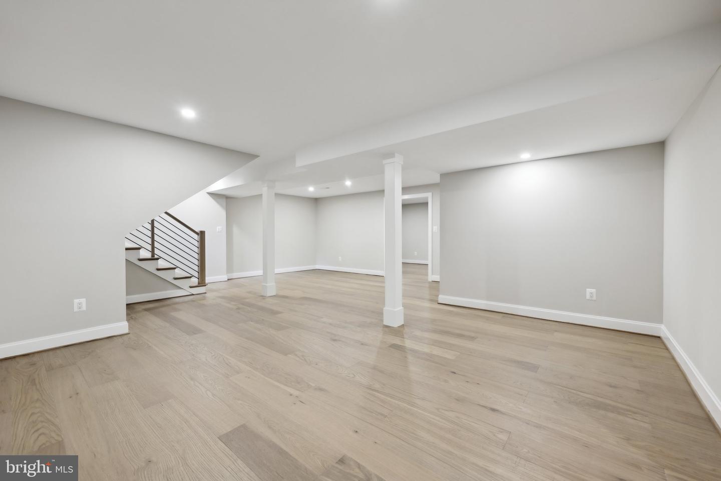 11336 VALE RD, OAKTON, Virginia 22124, 4 Bedrooms Bedrooms, ,5 BathroomsBathrooms,Residential,For sale,11336 VALE RD,VAFX2236532 MLS # VAFX2236532
