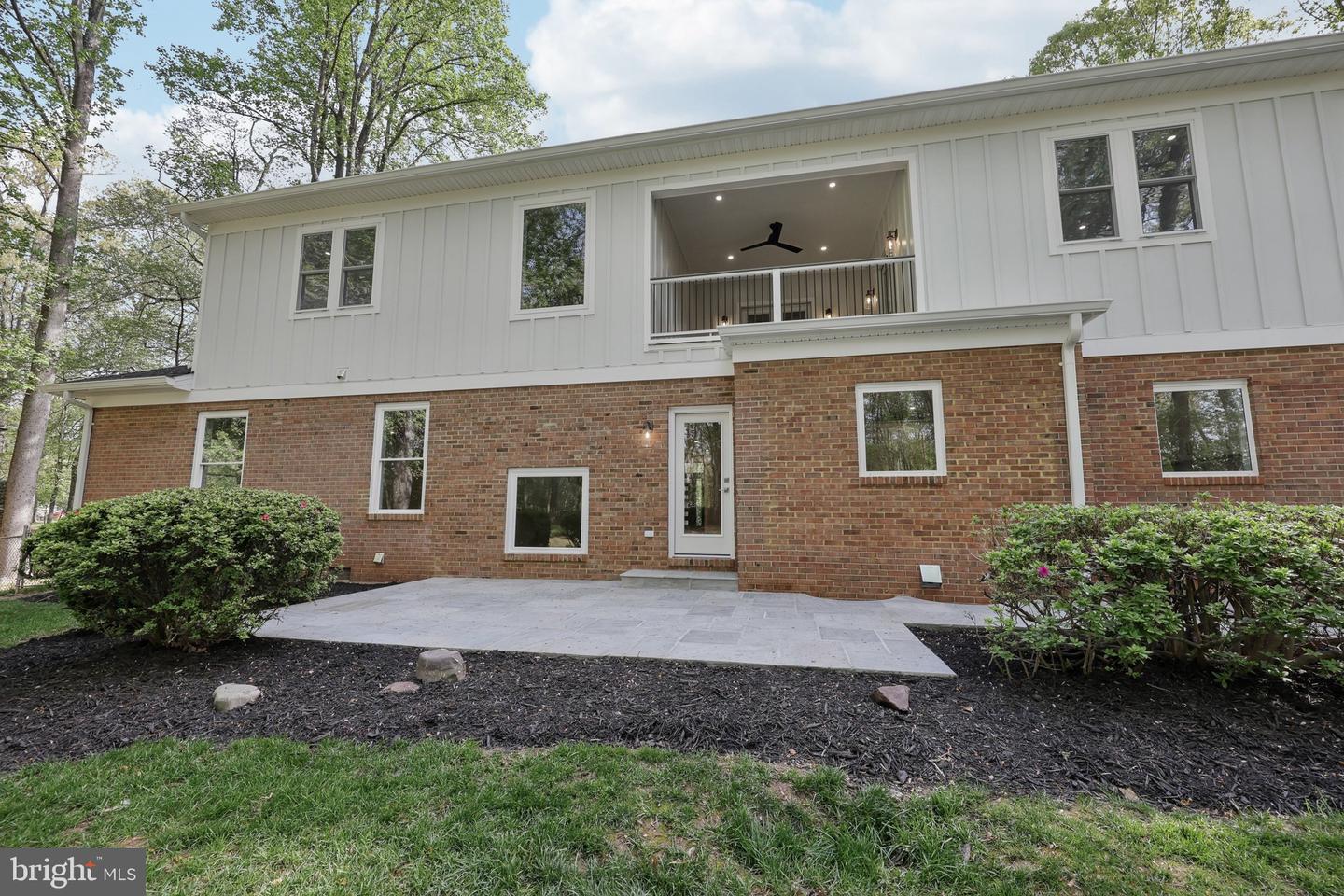 11336 VALE RD, OAKTON, Virginia 22124, 4 Bedrooms Bedrooms, ,5 BathroomsBathrooms,Residential,For sale,11336 VALE RD,VAFX2236532 MLS # VAFX2236532