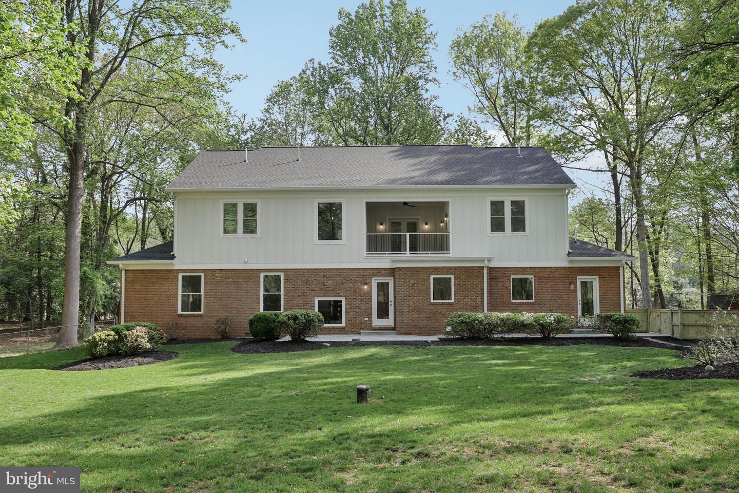 11336 VALE RD, OAKTON, Virginia 22124, 4 Bedrooms Bedrooms, ,5 BathroomsBathrooms,Residential,For sale,11336 VALE RD,VAFX2236532 MLS # VAFX2236532