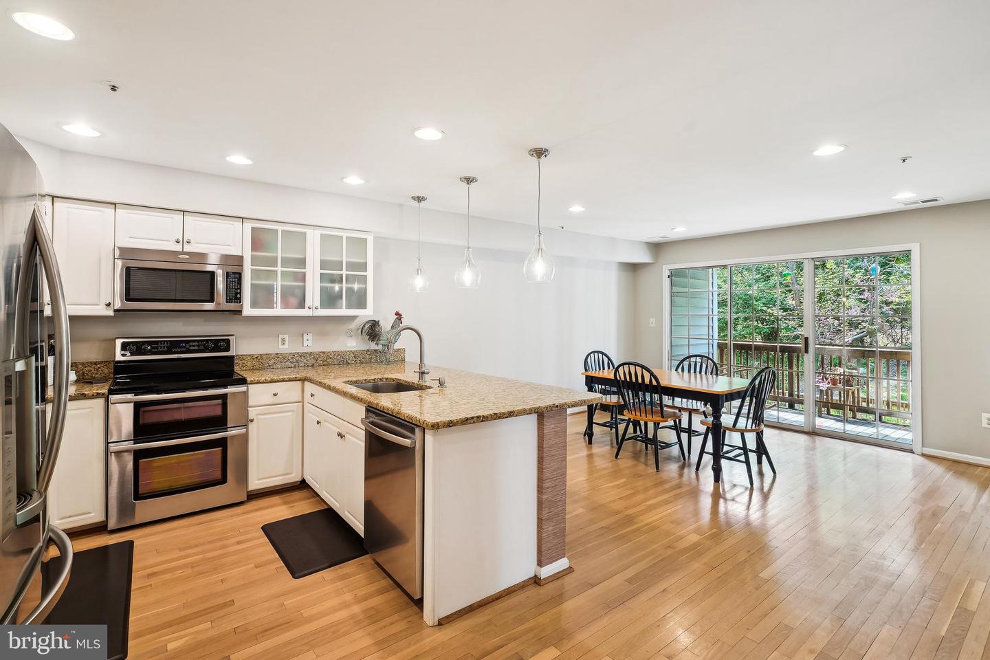 463 FORTRESS WAY, OCCOQUAN, Virginia 22125, 3 Bedrooms Bedrooms, ,3 BathroomsBathrooms,Residential,For sale,463 FORTRESS WAY,VAPW2092904 MLS # VAPW2092904