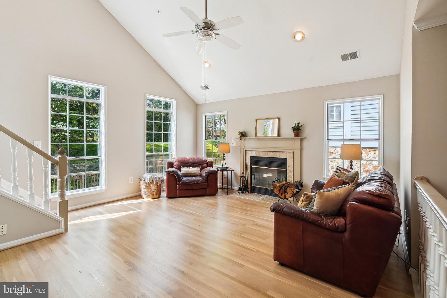 463 FORTRESS WAY, OCCOQUAN, Virginia 22125, 3 Bedrooms Bedrooms, ,3 BathroomsBathrooms,Residential,For sale,463 FORTRESS WAY,VAPW2092904 MLS # VAPW2092904