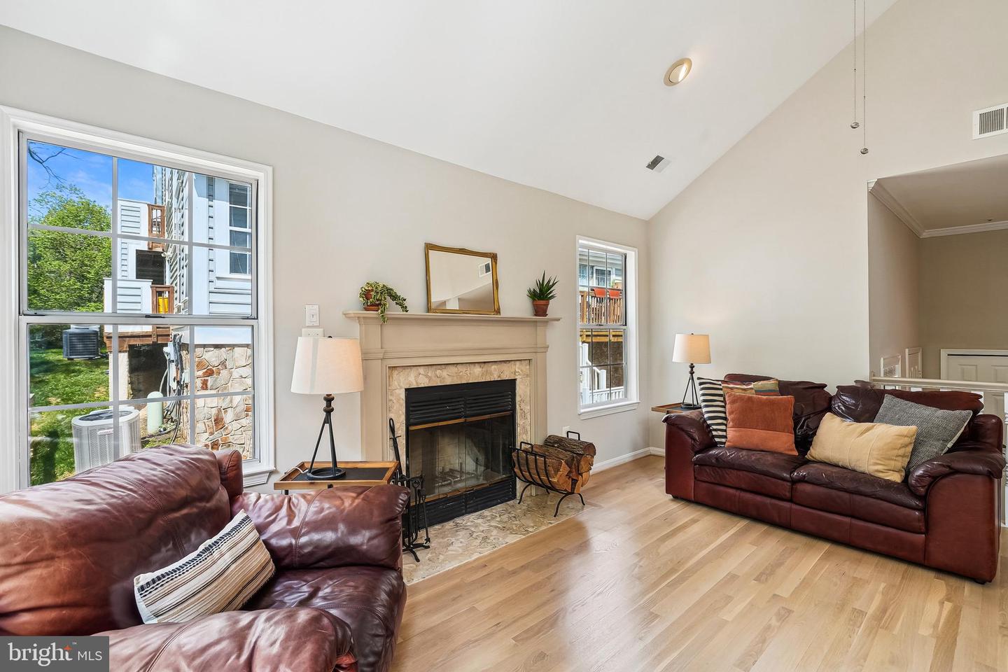463 FORTRESS WAY, OCCOQUAN, Virginia 22125, 3 Bedrooms Bedrooms, ,3 BathroomsBathrooms,Residential,For sale,463 FORTRESS WAY,VAPW2092904 MLS # VAPW2092904