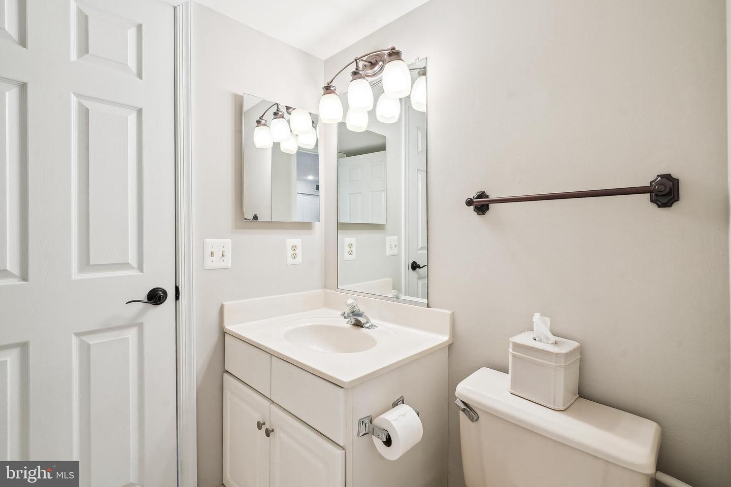 463 FORTRESS WAY, OCCOQUAN, Virginia 22125, 3 Bedrooms Bedrooms, ,3 BathroomsBathrooms,Residential,For sale,463 FORTRESS WAY,VAPW2092904 MLS # VAPW2092904