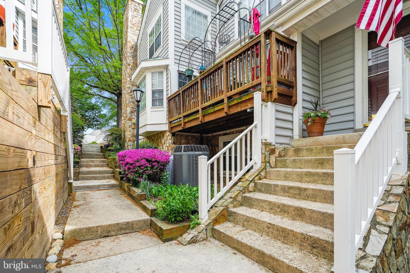 463 FORTRESS WAY, OCCOQUAN, Virginia 22125, 3 Bedrooms Bedrooms, ,3 BathroomsBathrooms,Residential,For sale,463 FORTRESS WAY,VAPW2092904 MLS # VAPW2092904