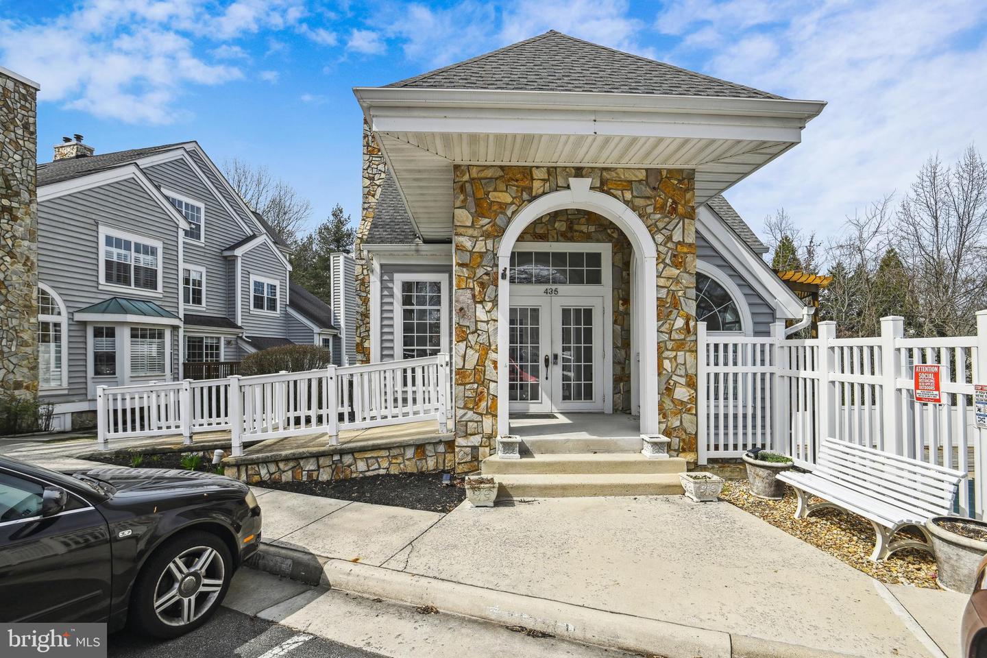 463 FORTRESS WAY, OCCOQUAN, Virginia 22125, 3 Bedrooms Bedrooms, ,3 BathroomsBathrooms,Residential,For sale,463 FORTRESS WAY,VAPW2092904 MLS # VAPW2092904
