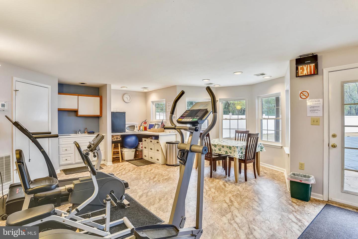 463 FORTRESS WAY, OCCOQUAN, Virginia 22125, 3 Bedrooms Bedrooms, ,3 BathroomsBathrooms,Residential,For sale,463 FORTRESS WAY,VAPW2092904 MLS # VAPW2092904