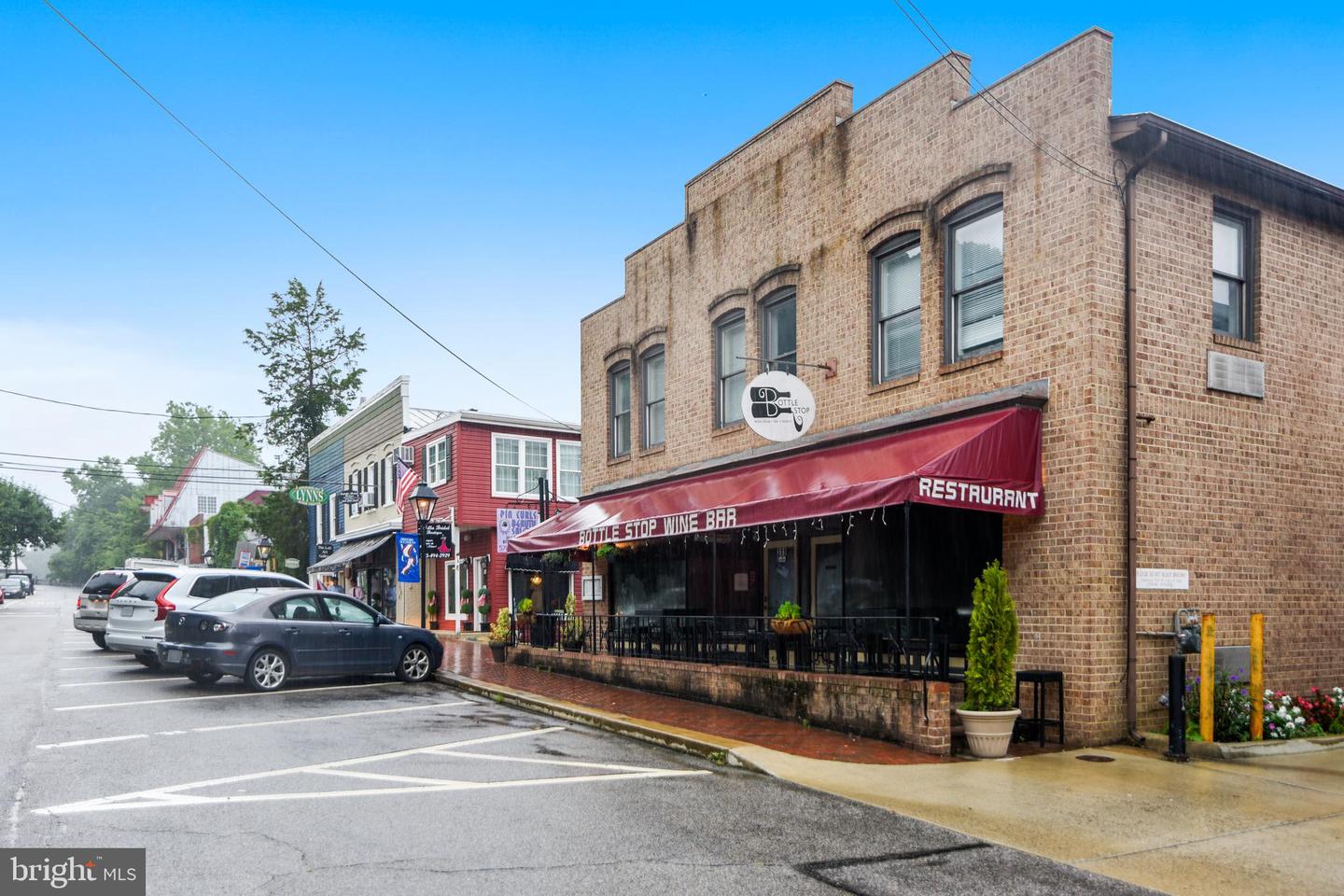 463 FORTRESS WAY, OCCOQUAN, Virginia 22125, 3 Bedrooms Bedrooms, ,3 BathroomsBathrooms,Residential,For sale,463 FORTRESS WAY,VAPW2092904 MLS # VAPW2092904