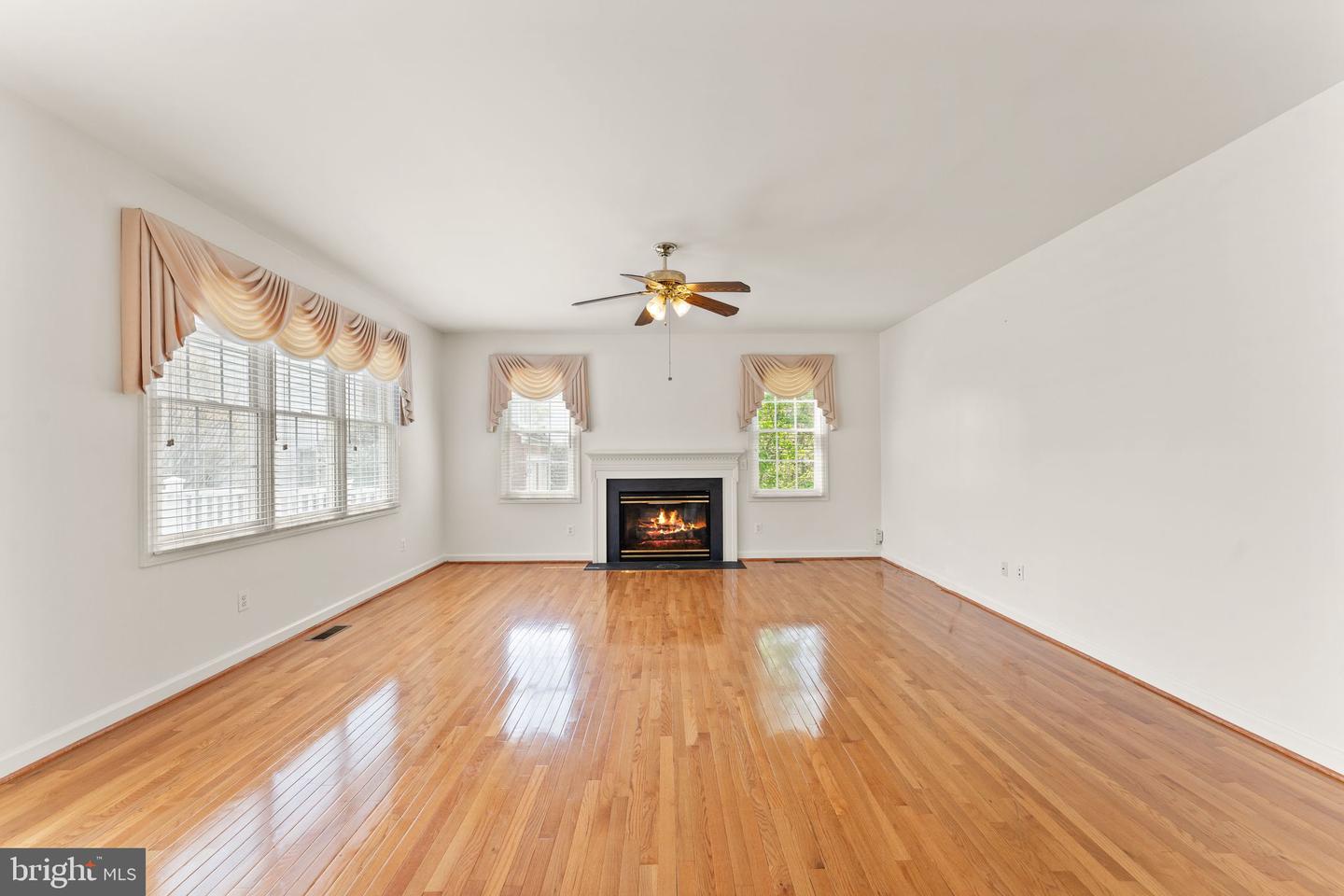 42935 PALLISER CT, LEESBURG, Virginia 20176, 4 Bedrooms Bedrooms, ,4 BathroomsBathrooms,Residential,For sale,42935 PALLISER CT,VALO2094832 MLS # VALO2094832