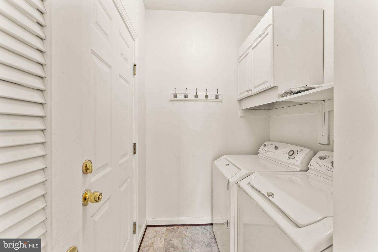 42935 PALLISER CT, LEESBURG, Virginia 20176, 4 Bedrooms Bedrooms, ,4 BathroomsBathrooms,Residential,For sale,42935 PALLISER CT,VALO2094832 MLS # VALO2094832