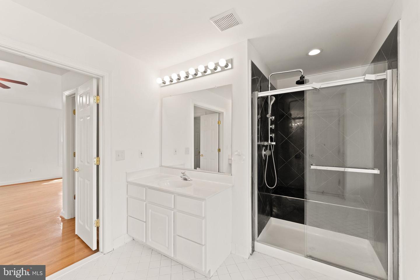 42935 PALLISER CT, LEESBURG, Virginia 20176, 4 Bedrooms Bedrooms, ,4 BathroomsBathrooms,Residential,For sale,42935 PALLISER CT,VALO2094832 MLS # VALO2094832