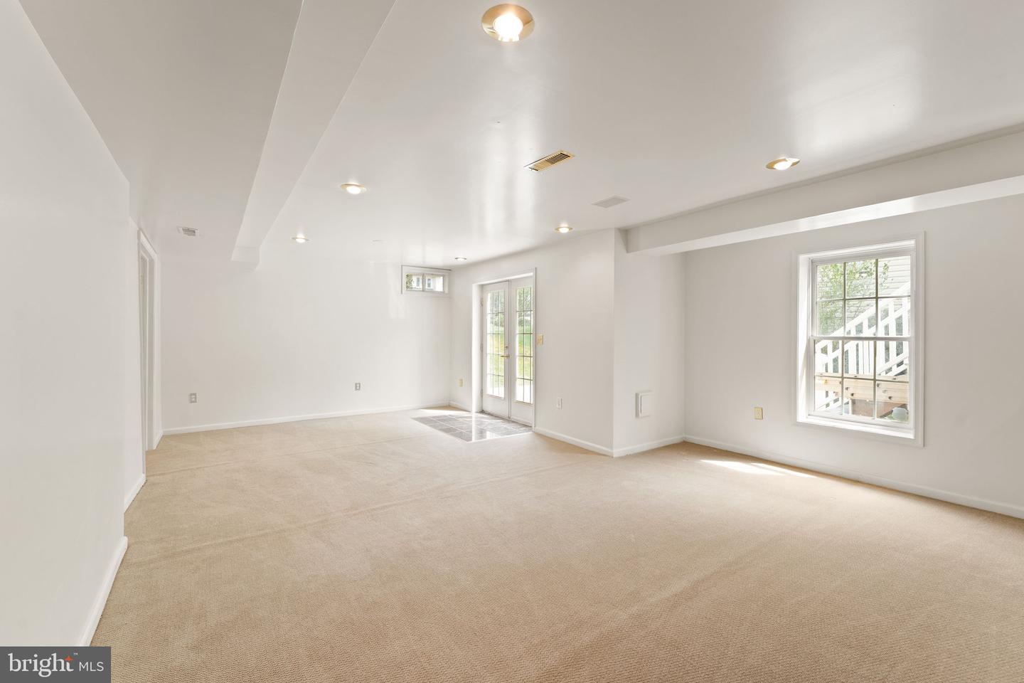 42935 PALLISER CT, LEESBURG, Virginia 20176, 4 Bedrooms Bedrooms, ,4 BathroomsBathrooms,Residential,For sale,42935 PALLISER CT,VALO2094832 MLS # VALO2094832