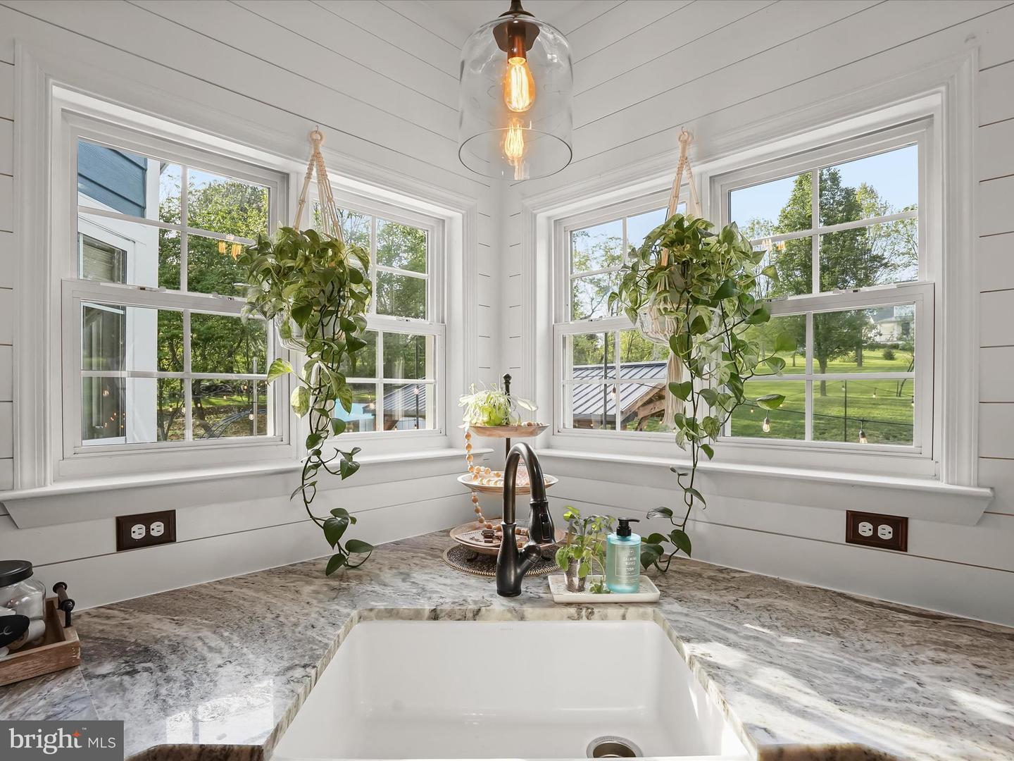 36946 ELAINE PL, PURCELLVILLE, Virginia 20132, 4 Bedrooms Bedrooms, ,4 BathroomsBathrooms,Residential,For sale,36946 ELAINE PL,VALO2094858 MLS # VALO2094858