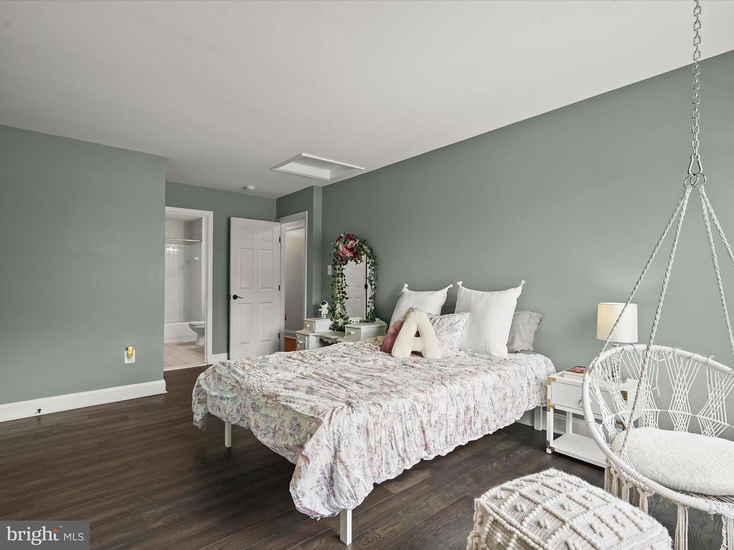 36946 ELAINE PL, PURCELLVILLE, Virginia 20132, 4 Bedrooms Bedrooms, ,4 BathroomsBathrooms,Residential,For sale,36946 ELAINE PL,VALO2094858 MLS # VALO2094858