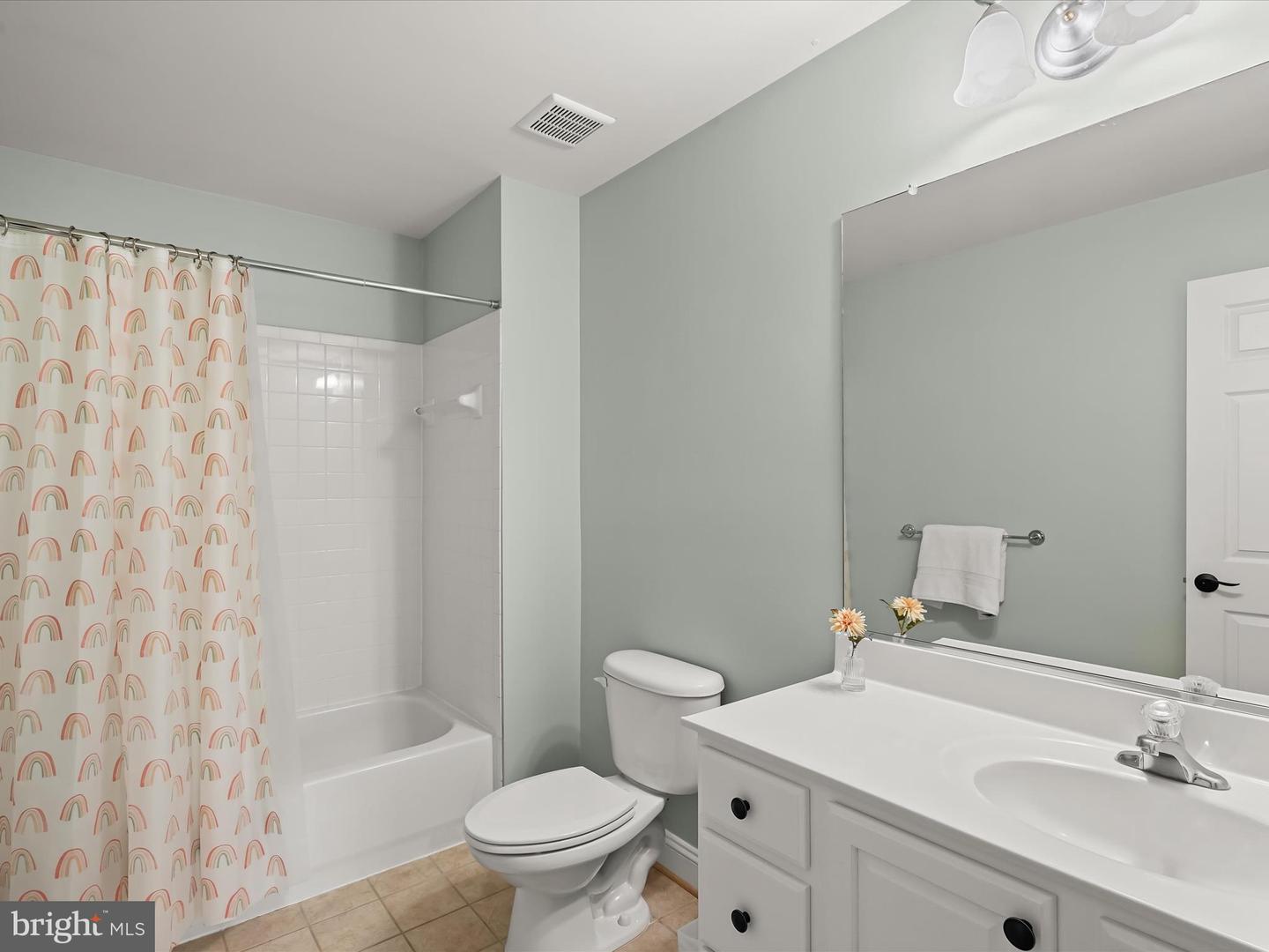 36946 ELAINE PL, PURCELLVILLE, Virginia 20132, 4 Bedrooms Bedrooms, ,4 BathroomsBathrooms,Residential,For sale,36946 ELAINE PL,VALO2094858 MLS # VALO2094858