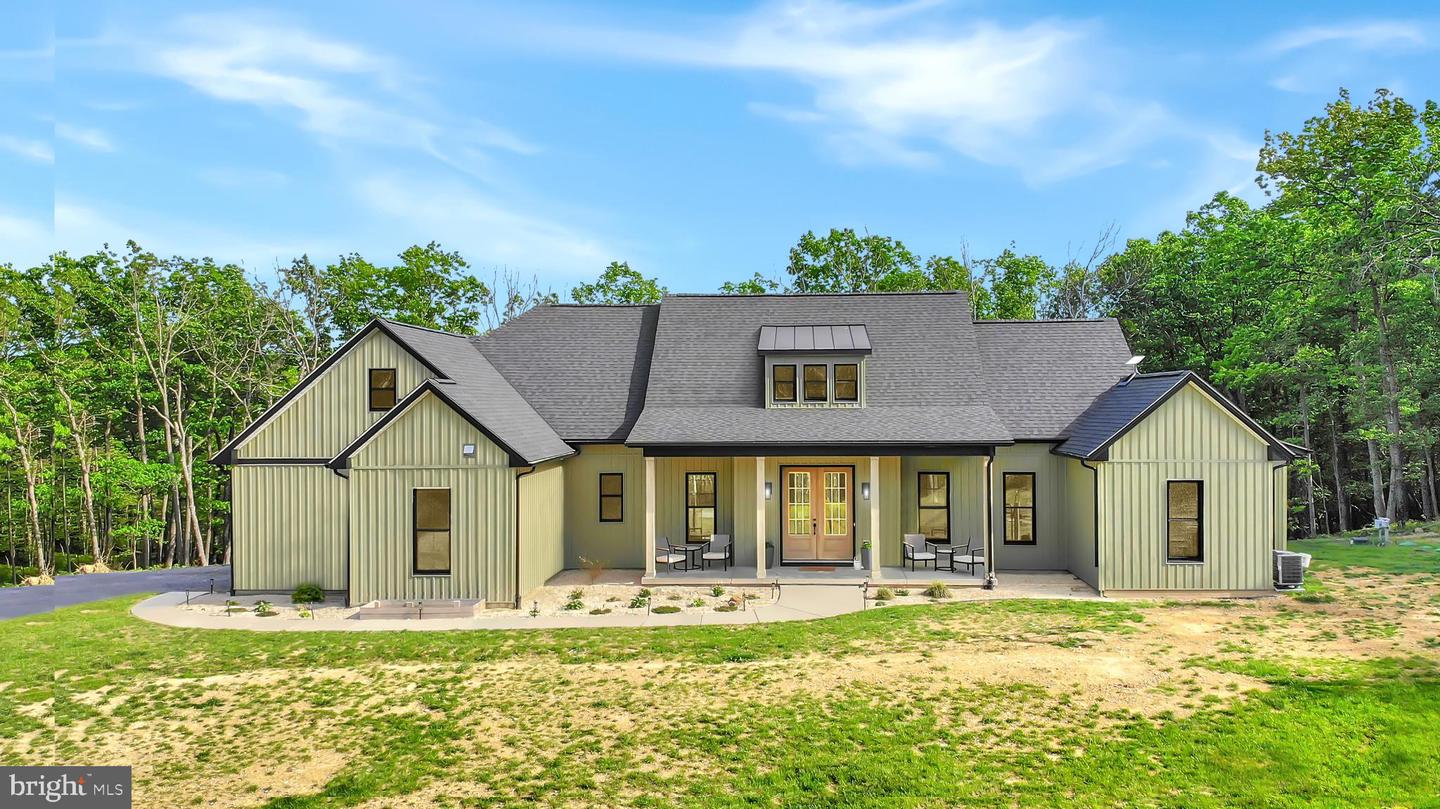 761 FALL RUN LN, WINCHESTER, Virginia 22602, 3 Bedrooms Bedrooms, ,2 BathroomsBathrooms,Residential,For sale,761 FALL RUN LN,VAFV2033692 MLS # VAFV2033692