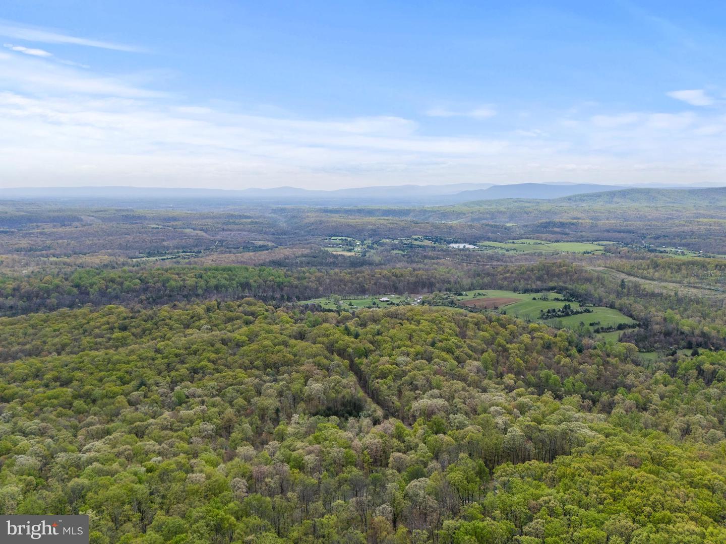 761 FALL RUN LN, WINCHESTER, Virginia 22602, 3 Bedrooms Bedrooms, ,2 BathroomsBathrooms,Residential,For sale,761 FALL RUN LN,VAFV2033692 MLS # VAFV2033692