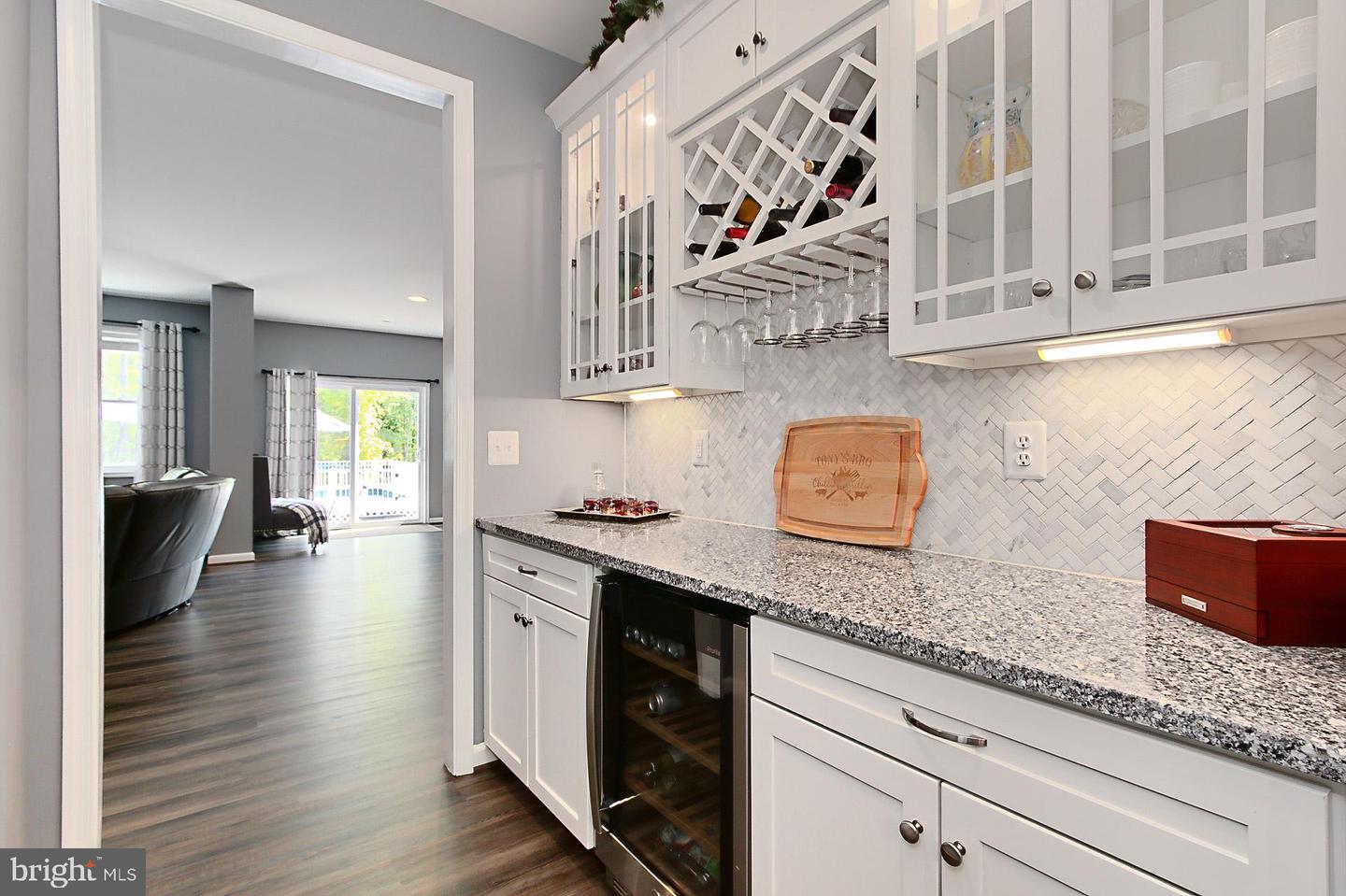 108 CHIMNEY SWIFT RD, FREDERICKSBURG, Virginia 22406, 5 Bedrooms Bedrooms, ,4 BathroomsBathrooms,Residential,For sale,108 CHIMNEY SWIFT RD,VAST2038200 MLS # VAST2038200
