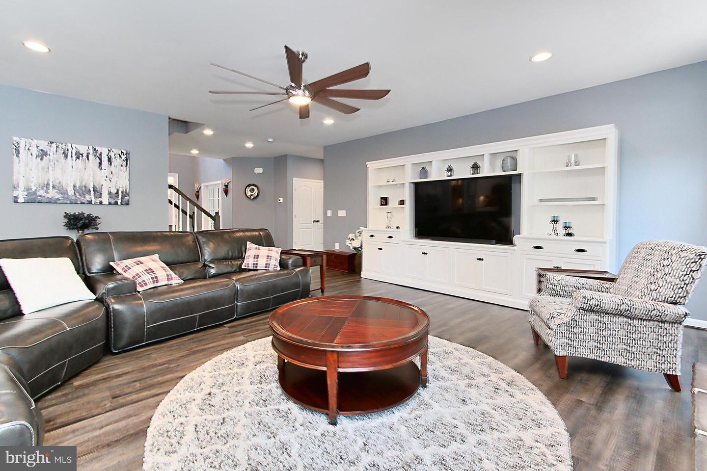 108 CHIMNEY SWIFT RD, FREDERICKSBURG, Virginia 22406, 5 Bedrooms Bedrooms, ,4 BathroomsBathrooms,Residential,For sale,108 CHIMNEY SWIFT RD,VAST2038200 MLS # VAST2038200