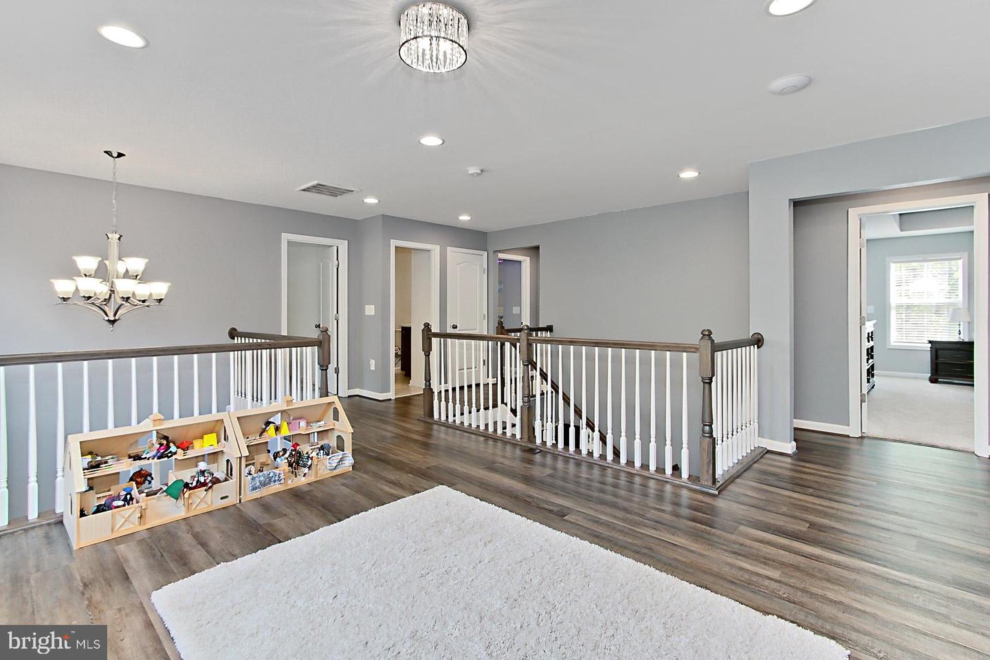 108 CHIMNEY SWIFT RD, FREDERICKSBURG, Virginia 22406, 5 Bedrooms Bedrooms, ,4 BathroomsBathrooms,Residential,For sale,108 CHIMNEY SWIFT RD,VAST2038200 MLS # VAST2038200
