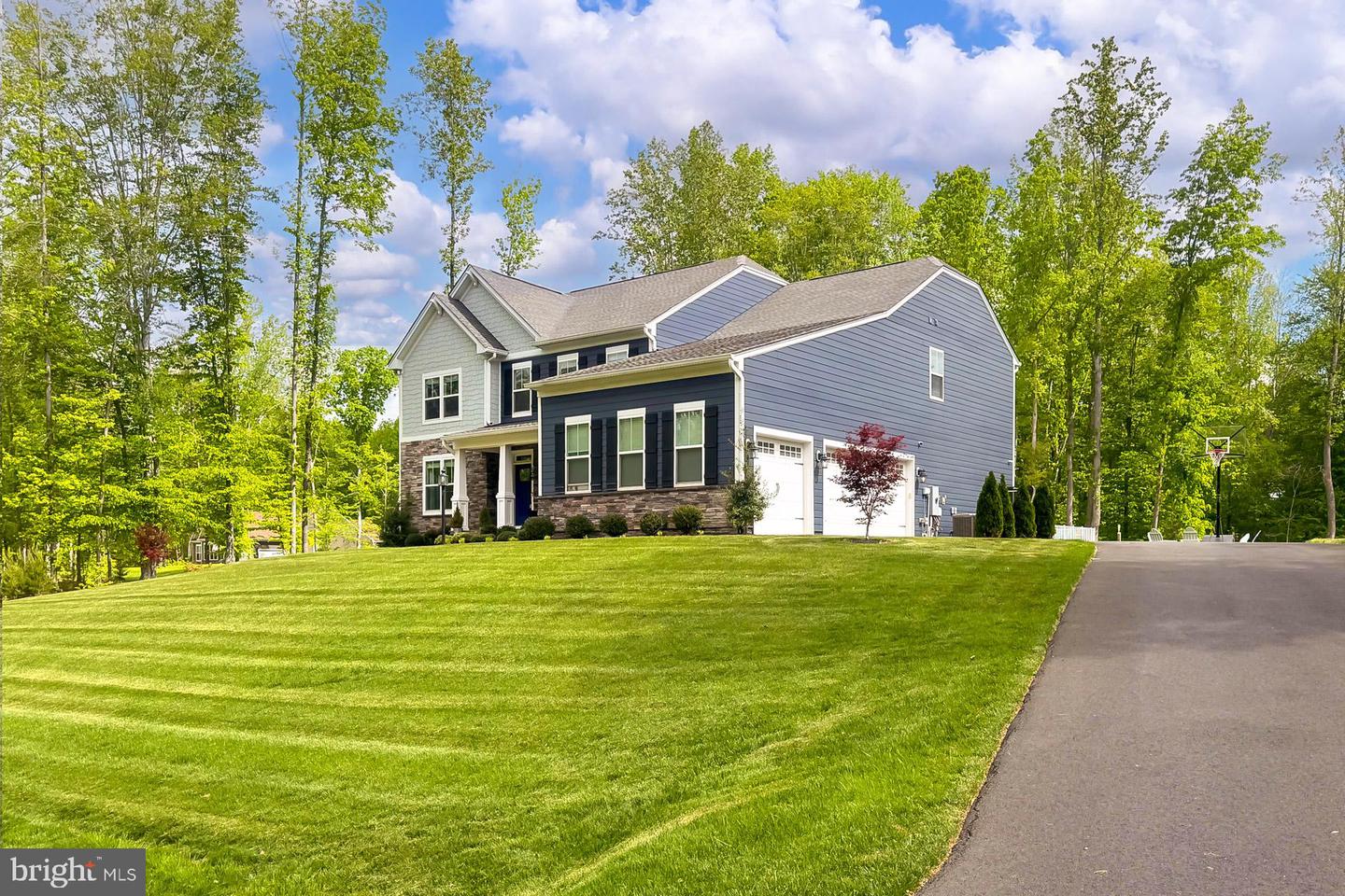 108 CHIMNEY SWIFT RD, FREDERICKSBURG, Virginia 22406, 5 Bedrooms Bedrooms, ,4 BathroomsBathrooms,Residential,For sale,108 CHIMNEY SWIFT RD,VAST2038200 MLS # VAST2038200