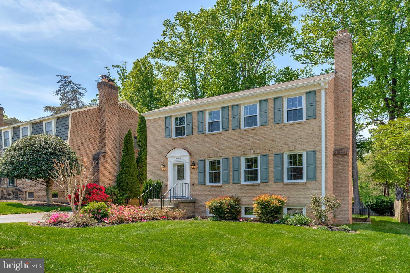 1204 PINE HILL RD, MCLEAN, Virginia 22101, 3 Bedrooms Bedrooms, ,3 BathroomsBathrooms,Residential,For sale,1204 PINE HILL RD,VAFX2236698 MLS # VAFX2236698