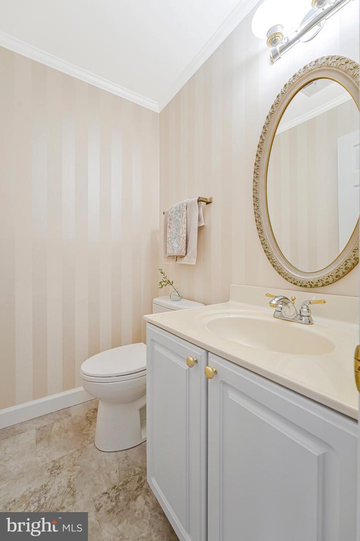 1204 PINE HILL RD, MCLEAN, Virginia 22101, 3 Bedrooms Bedrooms, ,3 BathroomsBathrooms,Residential,For sale,1204 PINE HILL RD,VAFX2236698 MLS # VAFX2236698