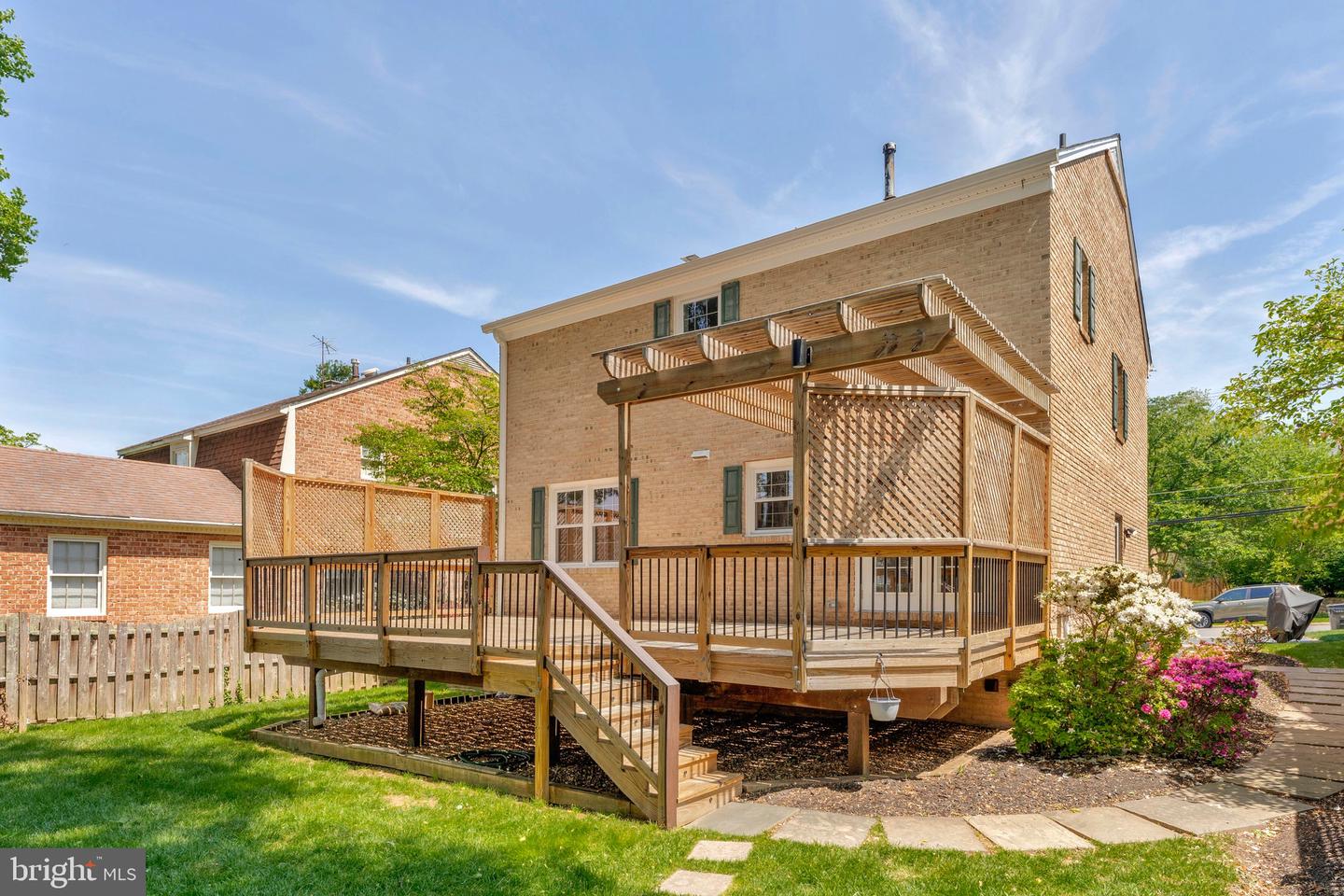 1204 PINE HILL RD, MCLEAN, Virginia 22101, 3 Bedrooms Bedrooms, ,3 BathroomsBathrooms,Residential,For sale,1204 PINE HILL RD,VAFX2236698 MLS # VAFX2236698