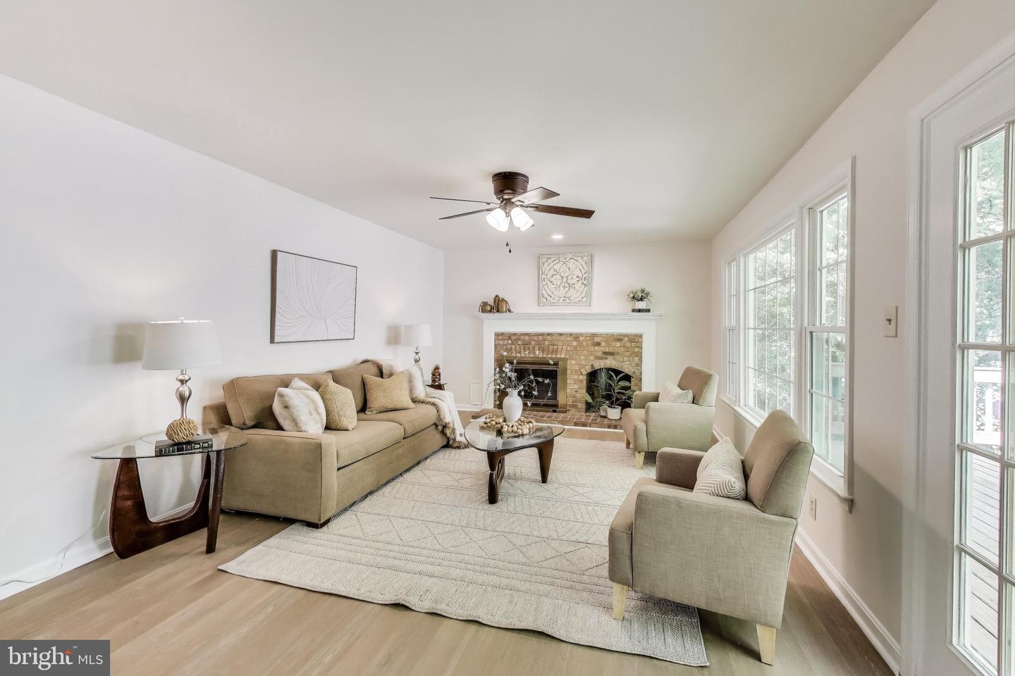 12148 DARNLEY RD, WOODBRIDGE, Virginia 22192, 5 Bedrooms Bedrooms, ,3 BathroomsBathrooms,Residential,For sale,12148 DARNLEY RD,VAPW2093194 MLS # VAPW2093194