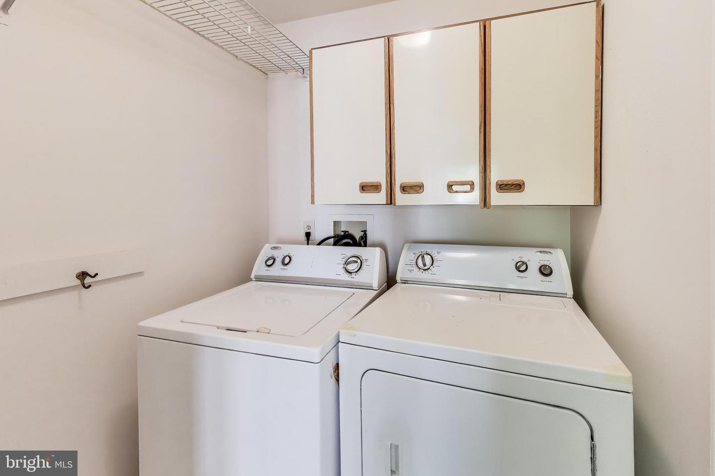 12148 DARNLEY RD, WOODBRIDGE, Virginia 22192, 5 Bedrooms Bedrooms, ,3 BathroomsBathrooms,Residential,For sale,12148 DARNLEY RD,VAPW2093194 MLS # VAPW2093194