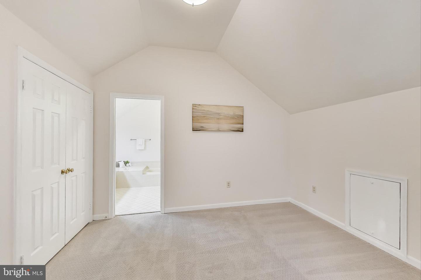12148 DARNLEY RD, WOODBRIDGE, Virginia 22192, 5 Bedrooms Bedrooms, ,3 BathroomsBathrooms,Residential,For sale,12148 DARNLEY RD,VAPW2093194 MLS # VAPW2093194