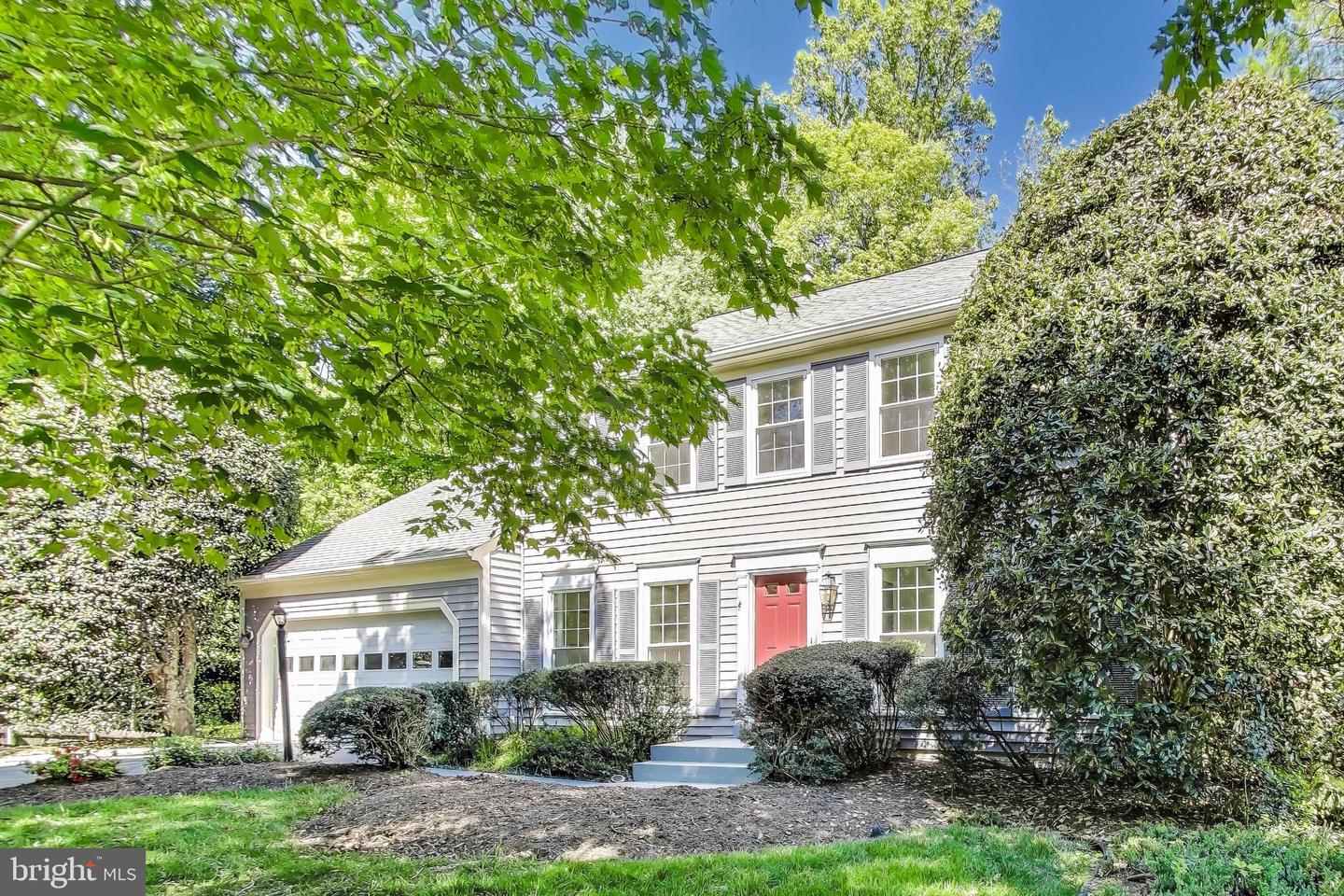 12148 DARNLEY RD, WOODBRIDGE, Virginia 22192, 5 Bedrooms Bedrooms, ,3 BathroomsBathrooms,Residential,For sale,12148 DARNLEY RD,VAPW2093194 MLS # VAPW2093194