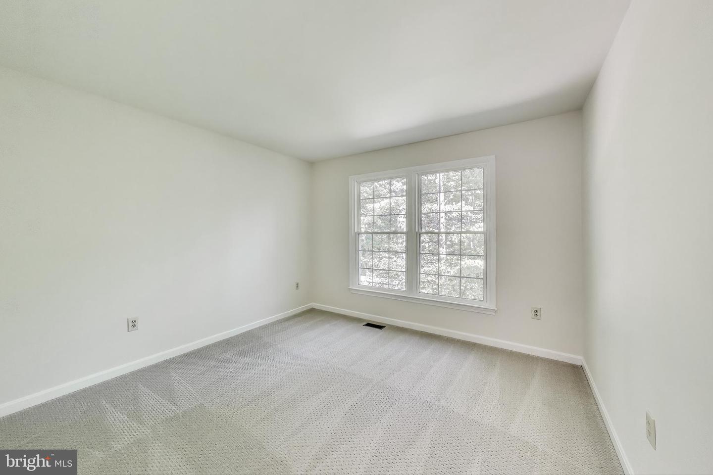 12148 DARNLEY RD, WOODBRIDGE, Virginia 22192, 5 Bedrooms Bedrooms, ,3 BathroomsBathrooms,Residential,For sale,12148 DARNLEY RD,VAPW2093194 MLS # VAPW2093194