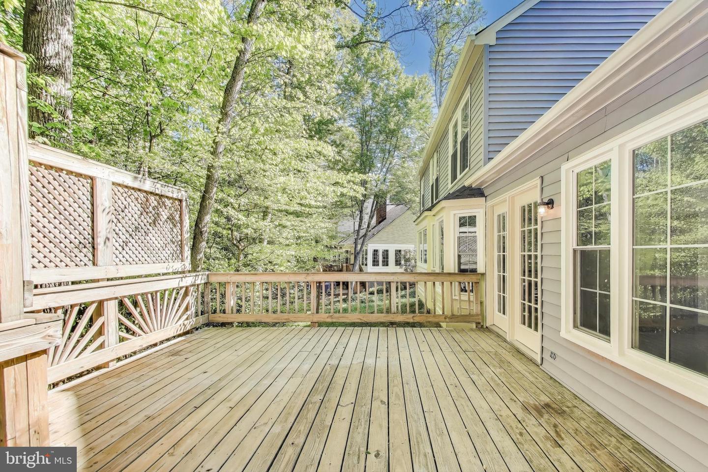 12148 DARNLEY RD, WOODBRIDGE, Virginia 22192, 5 Bedrooms Bedrooms, ,3 BathroomsBathrooms,Residential,For sale,12148 DARNLEY RD,VAPW2093194 MLS # VAPW2093194